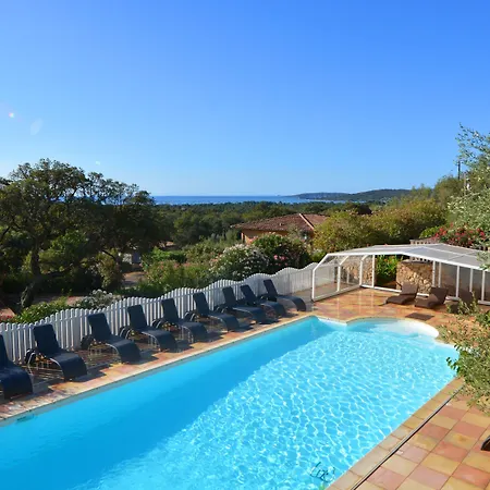 Hotel Chiar' Di Luna San Ciprianu