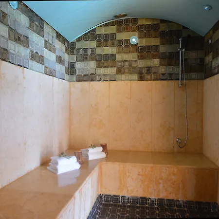 Hotel Chiar' Di Luna 4*