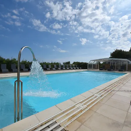 Chiar' Di Luna Hotel 4*