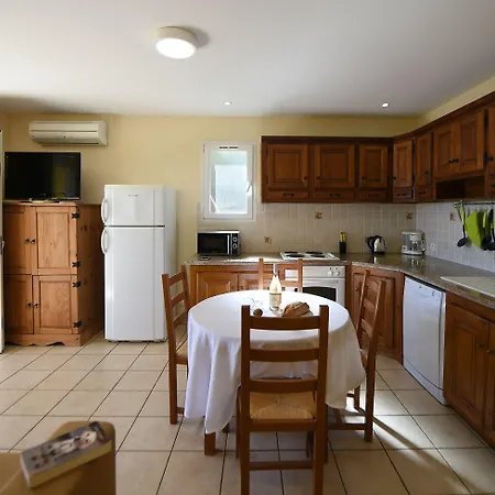 Hotel Chiar' Di Luna San Ciprianu