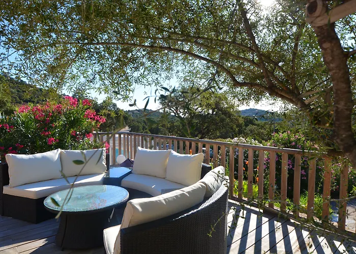 Hotel Chiar' Di Luna San Ciprianu