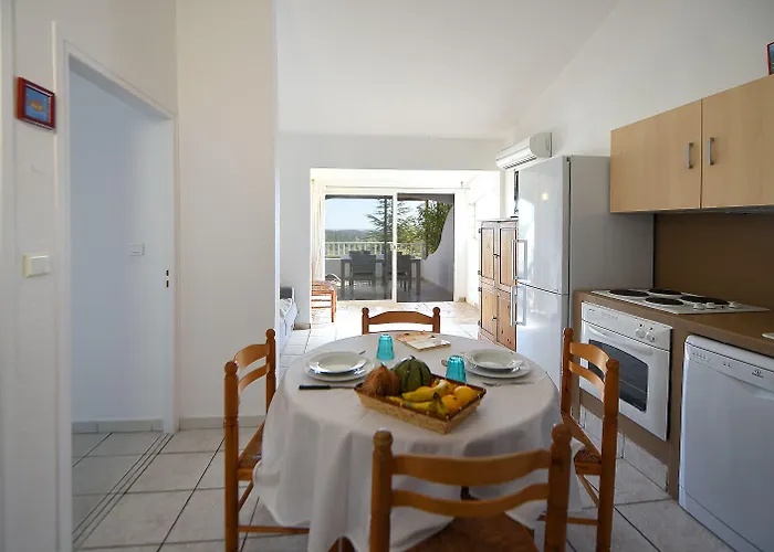 Hotel Chiar' Di Luna San Ciprianu